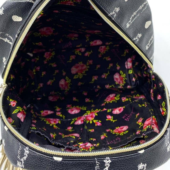 💕SALE💕 Betsey Johnson Floral Tassel Backpack - Picture 6 of 9